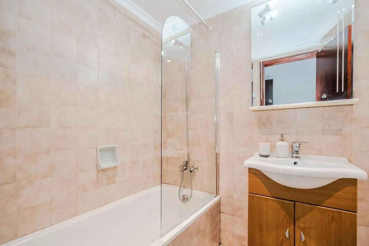 Lovely 1Bed Flat Short Walk To The Marina Vilamoura Quarteira