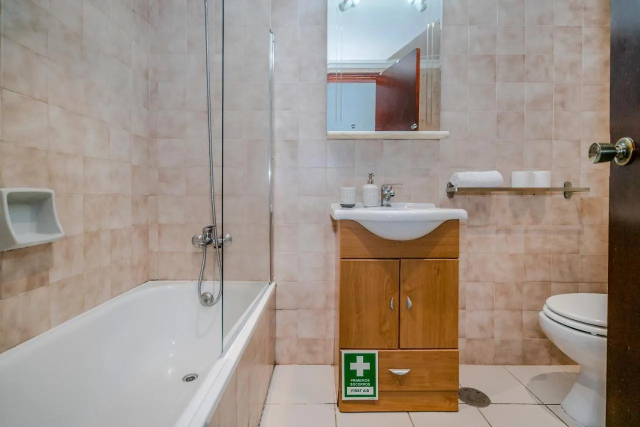 Lovely 1Bed Flat Short Walk To The Marina Vilamoura Quarteira Apartment